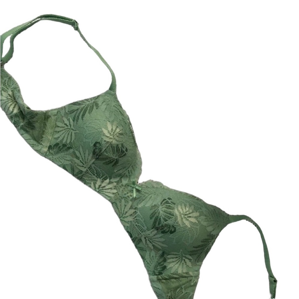 NEW La Vie en Rose lightly lined wireless bra 34A